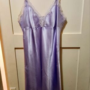 Women's lavender 💜 slip nightie XL